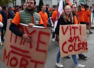 Les viticulteurs de Cognac en crise manifestent pour rencontrer Barnier news-17092024-214942
