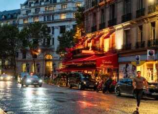 Brasserie Des Prés Cour Du Commerce Saint-André Paris Brasserie Des Prés Cour Du Commerce Saint-André Paris