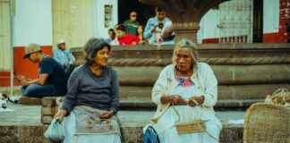 Place De La Bastille: Un Voyage au Cœur de l’Histoire Parisienne Place De La Bastille: Un Voyage au Cœur de l'Histoire Parisienne